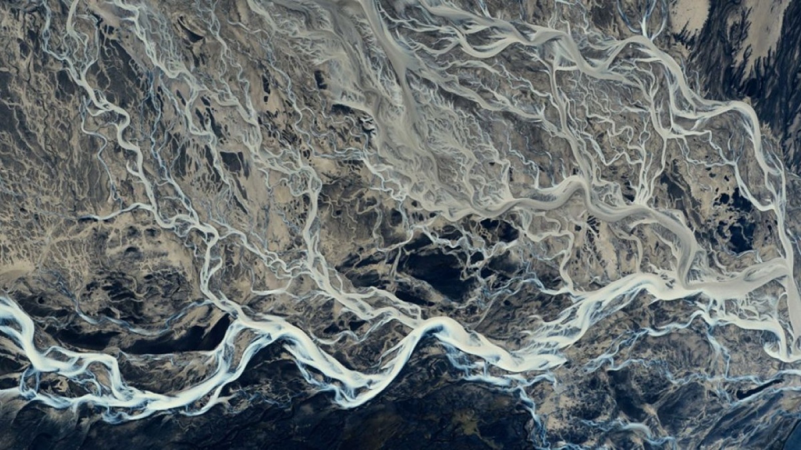 Izland befagyott folyói - Andre Ermolaev légifotói