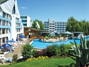 Read more about the article A hévízi NaturMed Hotel Carbona lett Magyarország legjobb négycsillagos szállodája