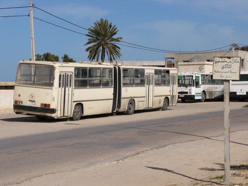 Ikarus busz Tunéziában