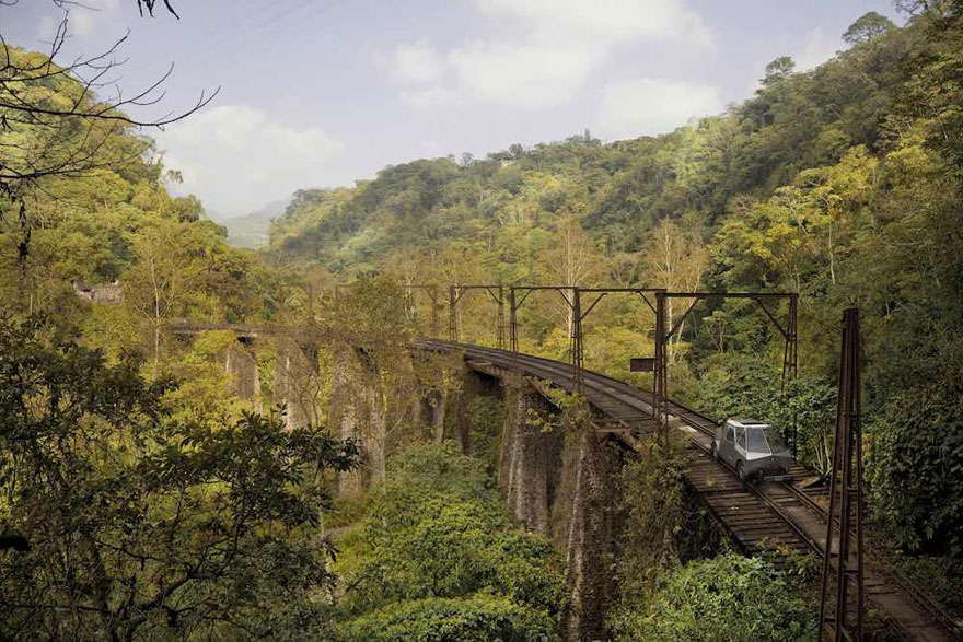 You are currently viewing Űrmobillal Mexikó és Ecuador elhagyatott vasútvonalain