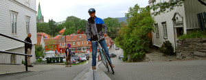 Read more about the article Norvégiában működik a világ első bicikli liftje