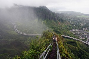 Read more about the article Lépcső a Mennyországba – Hawaii egyik legmerészebb gyalogösvénye