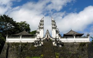Read more about the article Pura Lempuyang, Bali