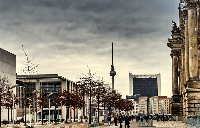 You are currently viewing Berliner Fernsehturm, Alexanderplatz