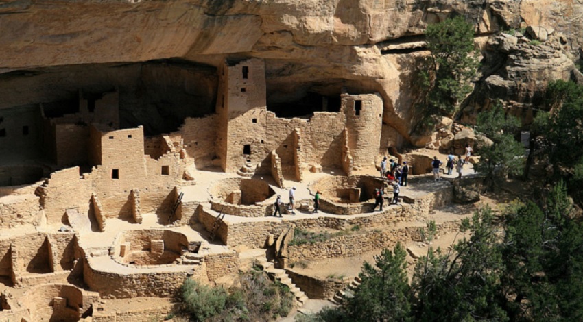 You are currently viewing Cliff Palace, Mesa Verde Nemzeti Park, USA